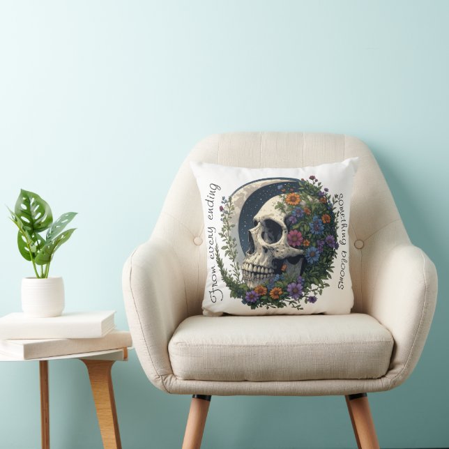 Coussin Crâne Floral & Lune Art Gothique Céleste (Chaise)