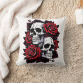 Coussin Crâne gothique et Motif Rose (Couverture)