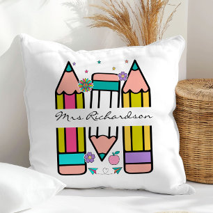 Coussin Crayon de nom d'enseignant de dessin animé coloré