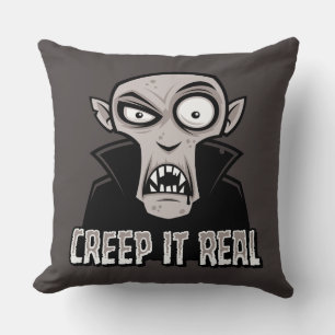 Coussin Creep It Real Classic Horror Vampire Design