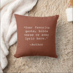 Coussin Créez votre propre devis<br><div class="desc">Créez votre propre oreiller de jetage de devis personnalisé. Caractéristiques minimaliste typographie de machine à écrire.</div>