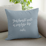 Coussin Créez votre propre devis de calligraphie<br><div class="desc">Créez votre propre oreiller de jetage de devis personnalisé. Dispose de typographie calligraphique minimaliste.</div>