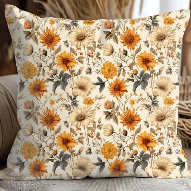 Coussin Crème Orange Marron Fleur Séchée Vintage (Créateur téléchargé)
