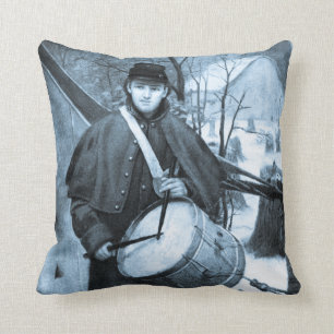 Coussin Cru de garçon de batteur de guerre civile