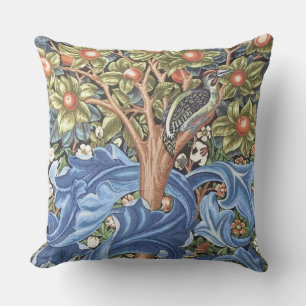 Coussin Cru floral de tapisserie de pivert de William