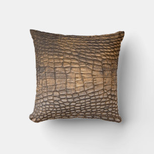 Coussin ? cuir de rocodile. arrière - plan en cuir Brown e