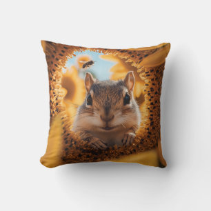 Coussin Curieux écureuil terrestre regardant à travers un