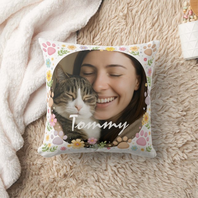 Coussin Custom Pet Photo with Name | Paw Prints & Floral (Couverture)