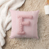 Coussin Cute boho pink crocheted letter F Round Pillow (Couverture)