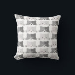 Coussin Cute Chat fait face à Gris Motif Chat<br><div class="desc">Des visages de chats doux dans les tons gris.</div>