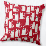 Coussin Cute chat rouge et blanc<br><div class="desc">Amusants petits chats blancs sur un arrière - plan rouge. Parfait pour les amoureux des animaux.</div>