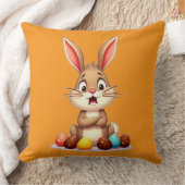 Coussin Cute Easter Bunny Sitting with Chocolate almofada (Couverture)
