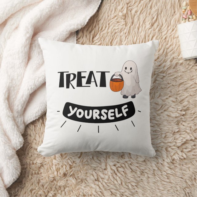 Coussin Cute Ghost “Treat Yourself” Pillow Halloween Theme (Couverture)