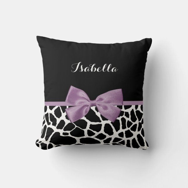 Coussin Cute Giraffe Imprimer Lavande Violet Bow Avec Nom (Recto)