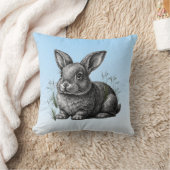 Coussin Cute Grey Rabbit contre un ciel bleu (Couverture)