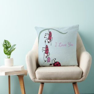 Coussin Cute Ladybug professant son amour