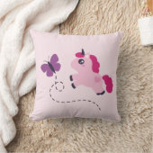 Coussin Cute Pink Unicorn avec un Papillon (Couverture)