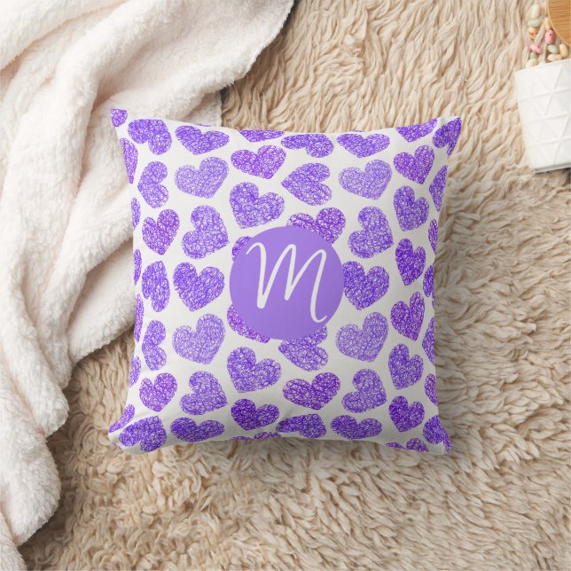 Coussin Cute violet Doodled Heart Saint Valentin Monogramm (Couverture)