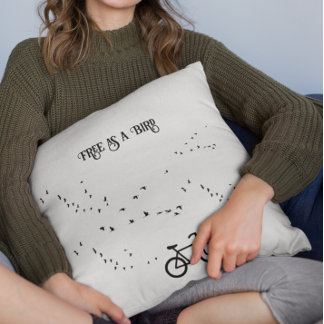 Coussin Cycling Life, gratuit comme un oiseau personnalisa
