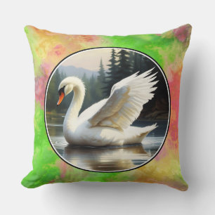 Coussin Cygne avec ailes étirées glissent à travers l'étan
