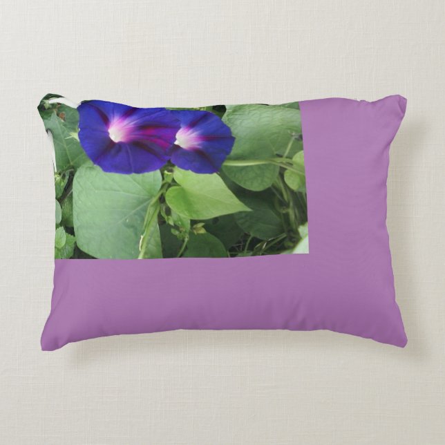 Coussin d'accents floraux pourpre (Devant)