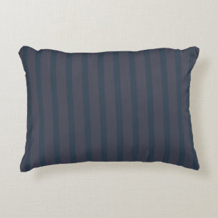 Coussin d'accentuation bleu et prune de la marine 
