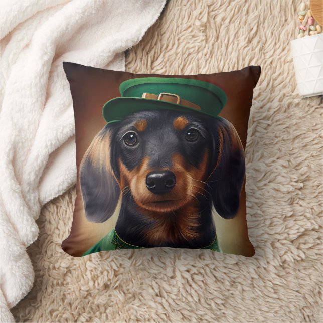 Coussin Dachshund Dog en tenue de la Saint Patrick (Couverture)
