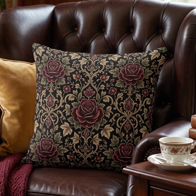 Coussin Damassé de rose burgundy élégant (Créateur téléchargé)