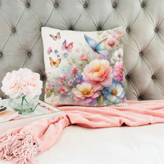 Coussin Danse florale et papillon à l'aquarelle (Créateur téléchargé)