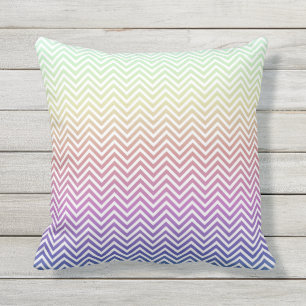 Coussin d'arc-en-ciel de Chevron