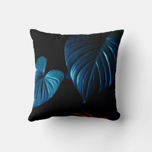Coussin Dark Botanical Throw Pillow – Blue Leaf Accent Pil (Verso)