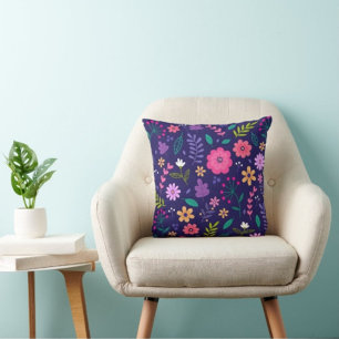 Coussin De Belles Fleurs Et Feuilles Modernes