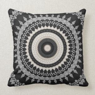 Coussin de Bohème de mandala de Taupe gris et noi