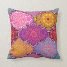 Coussin de Bohème tribal vibrant heureux