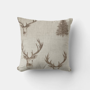 Coussin de cerfs et de pins rustiques