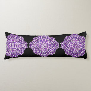 coussin de corps mandala violet