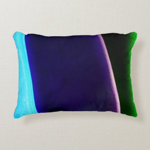 Coussin de couleur bleu violet vert