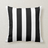 Coussin de décoration chic rayé vertical noir et b
