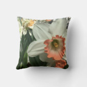 Coussin de fleur orange et blanche (Verso)