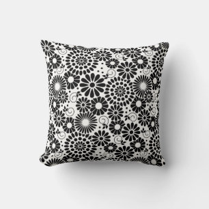 Coussin de fleurs noir rétro