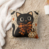 Coussin de Halloween avec un joli chat noir et cit (Couverture)