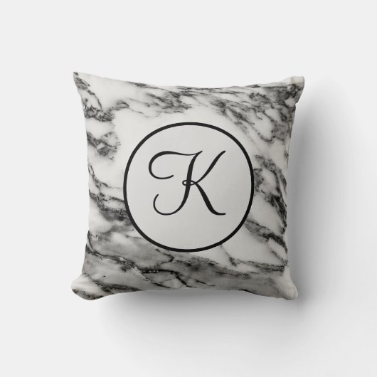 Coussin de jet en marbre noir et blanc monogrammé (Recto)