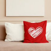 Coussin de jet minimaliste cœur rouge