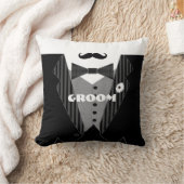 Coussin de la Cravate noire Mustache Tuxedo de Gro (Couverture)