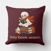 Coussin de lecture confortable pour l'automne pers