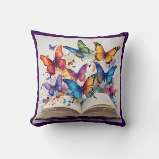 Coussin de livres de papillons violets