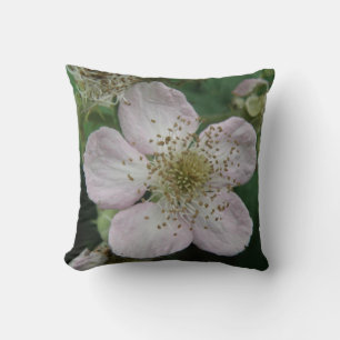 Coussin de macro à fleur de Blackberry