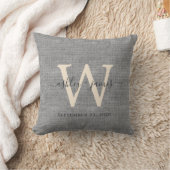 Coussin de mariage en lin gris avec monogramme en (Couverture)