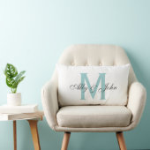 Coussin de monogramme avec des noms (Chaise)