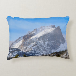Coussin de montagne enneigé
